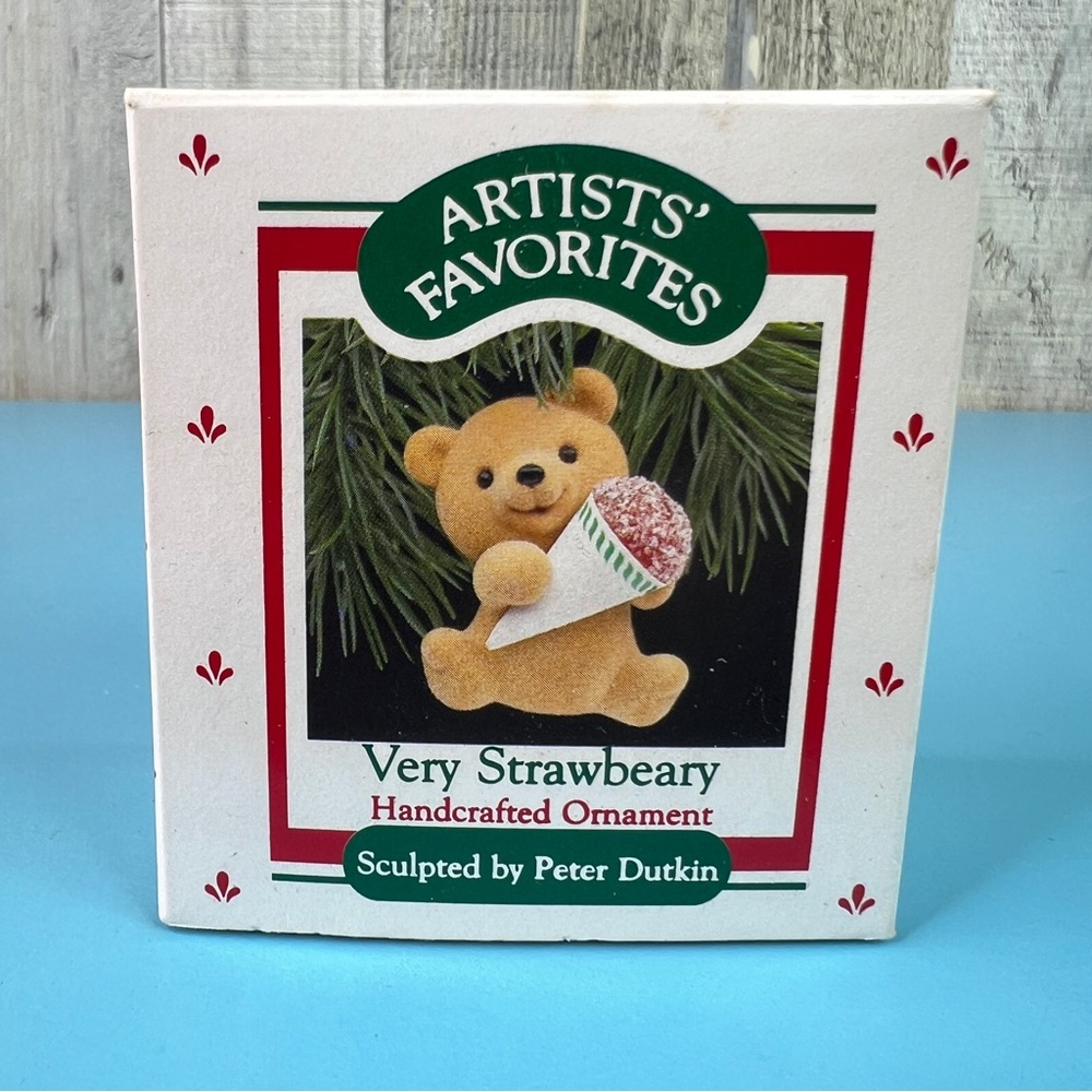 Hallmark Keepsake Ornament Very Strawberry Handcrafted Artist Favorite Date 1988